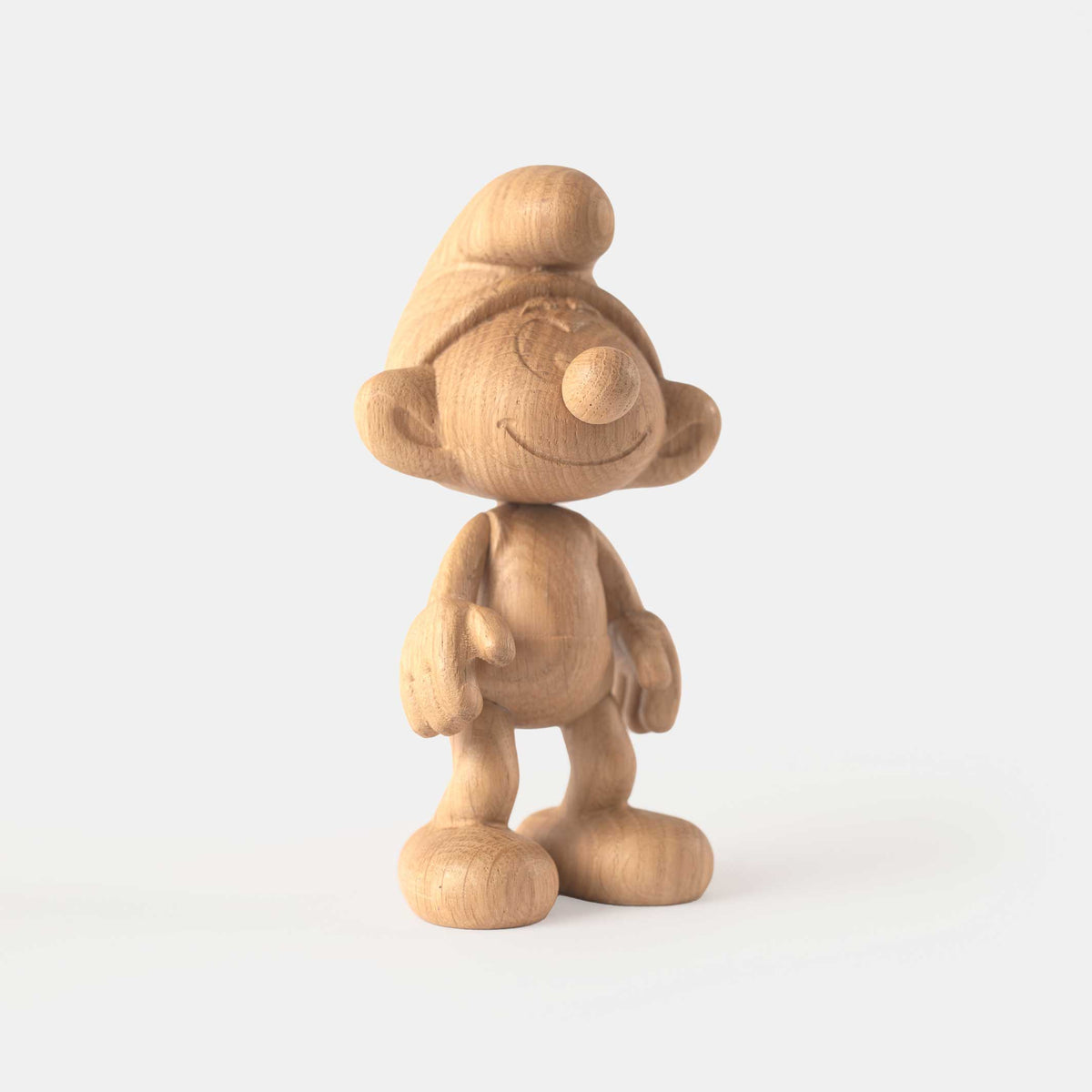 Holzfigur Schlumpf Groß – Eiche · 24 cm | boyhood × Schlümpfe