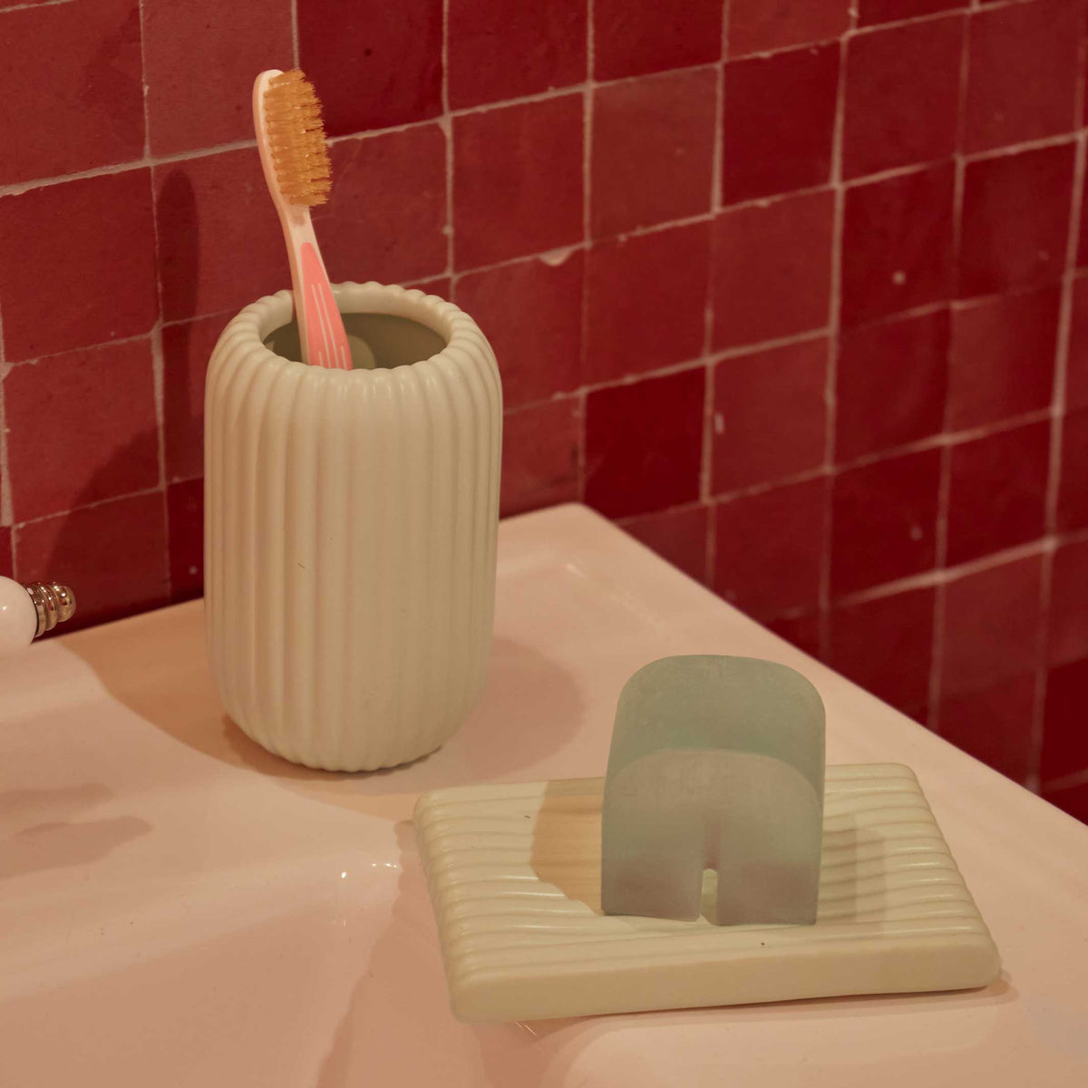 CORDUROY SINK CUP | SPÜL- & ZAHNPUTZ-BECHER | Helen Levi | Areaware