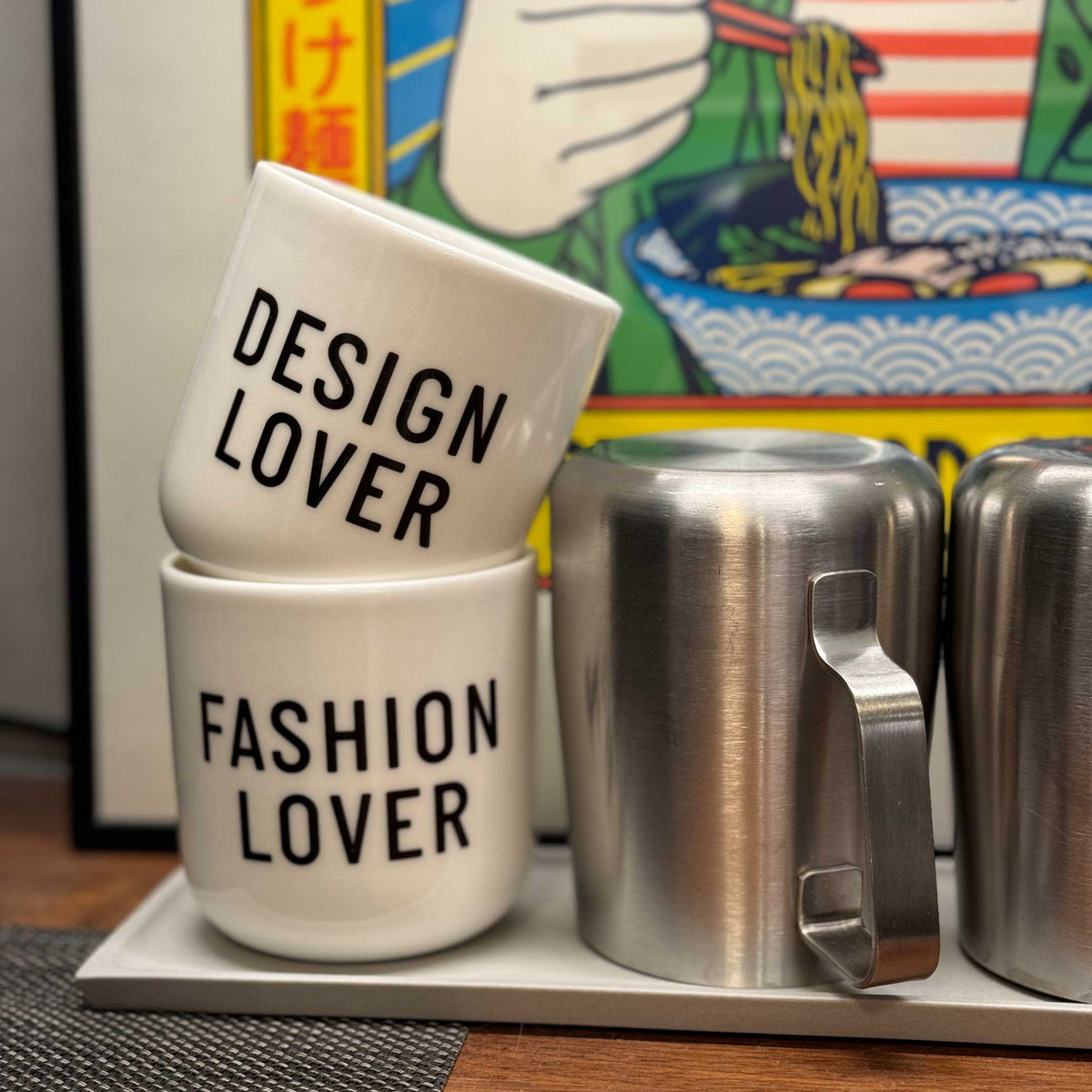 PESSIMIST | weisser Kaffee- & Tee-BECHER mit schwarzer Typo | Attitude Serie | PLTY