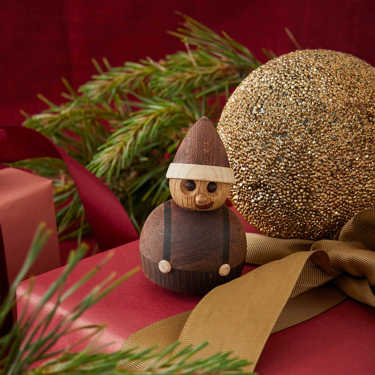 Holz-Weihnachtself Elfonzo – Eiche · 8 cm | Spring Copenhagen