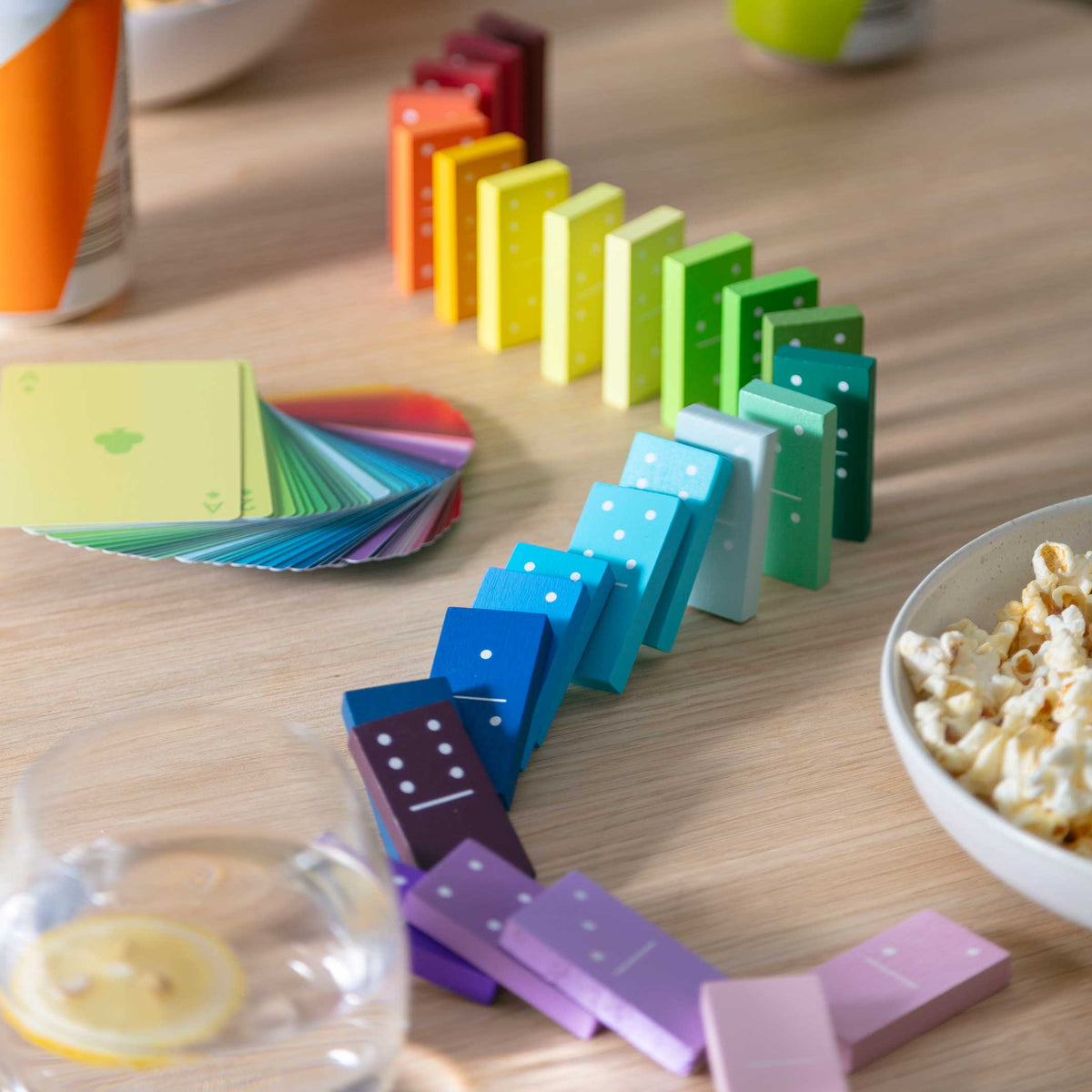 DOMINOS GRADIENT | JEU DE DOMINOS en bois avec 28 pièces | Conception de blocs
