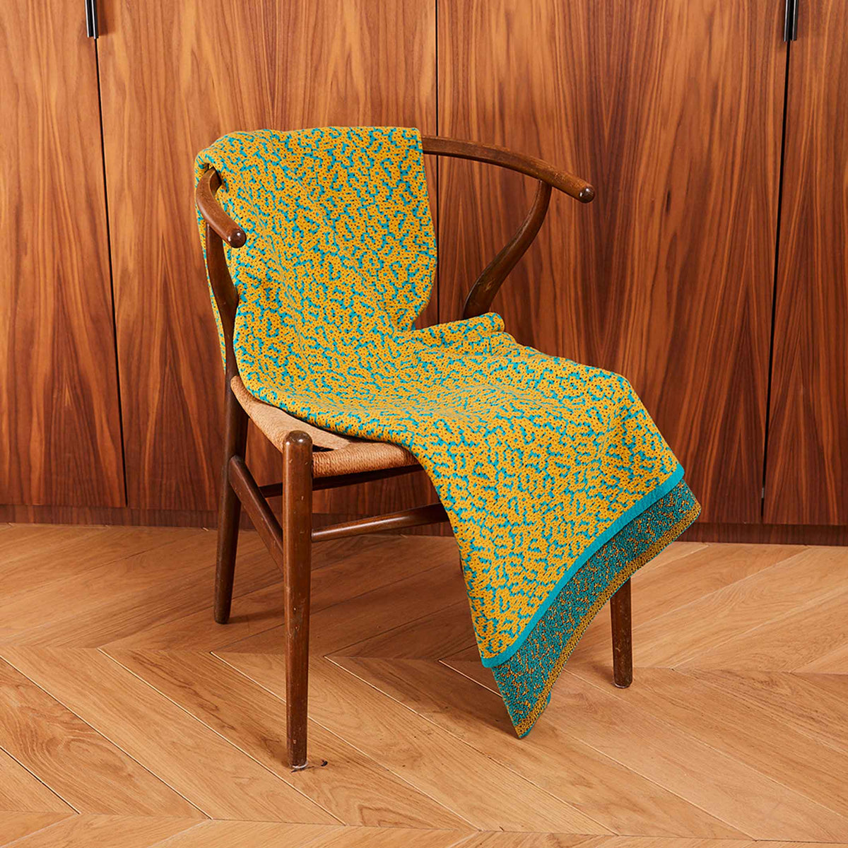 BITMAP LABYRINTH Golden Ochre | THROW | 180x140 cm | 90% Cotton | Cristian Zuzunaga