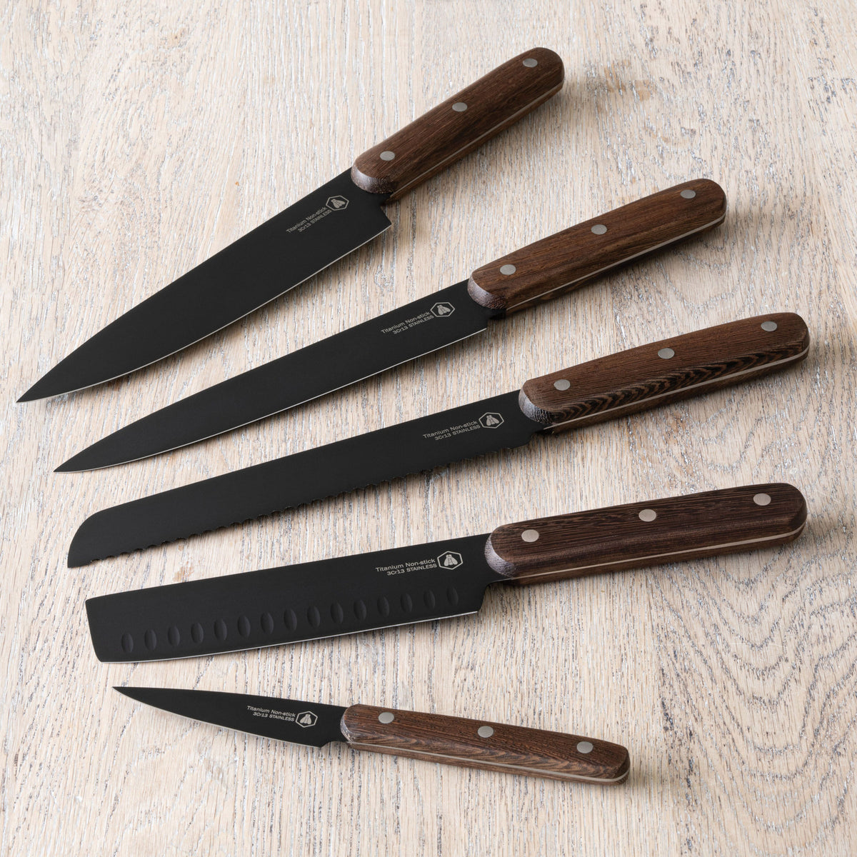 Magnetic Knife Block with 5 black Kitchen Knives | Laguiole