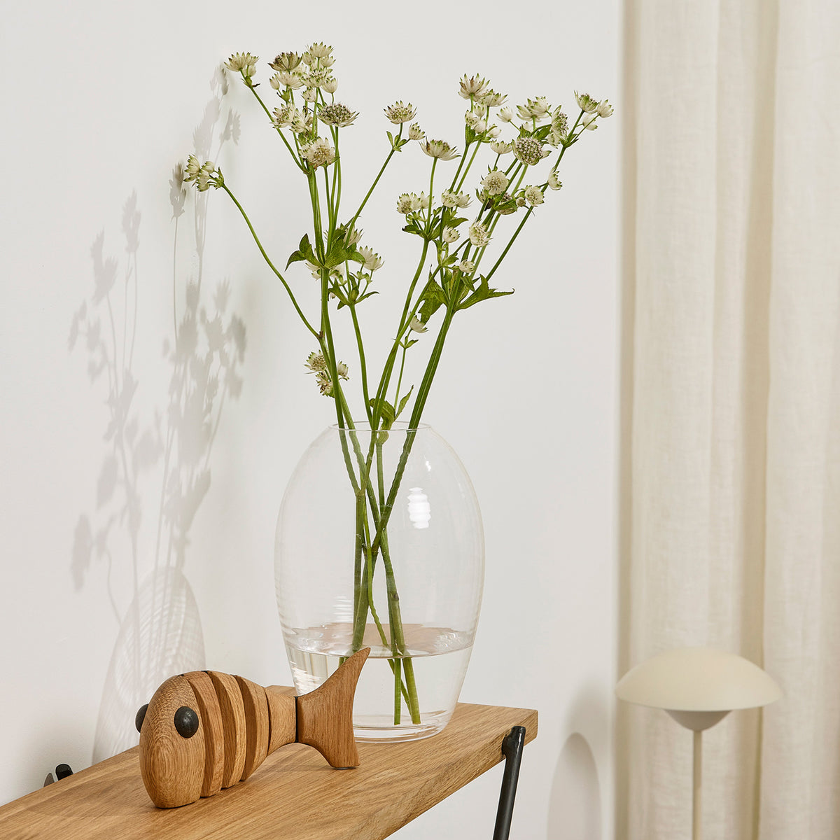 FIL OVALE | VASE EN VERRE ovale | H=20 cm | Samuli Helavuo | Printemps Copenhague