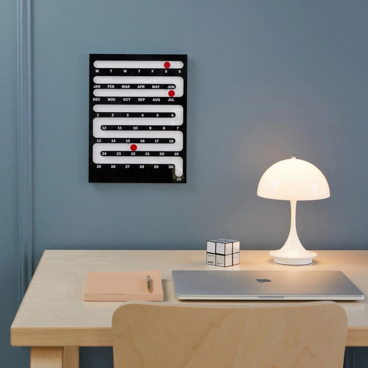 SLIDING PERPETUAL CALENDAR - Ewiger Wand- & Tisch-Kalender - 30x23 cm | MoMA