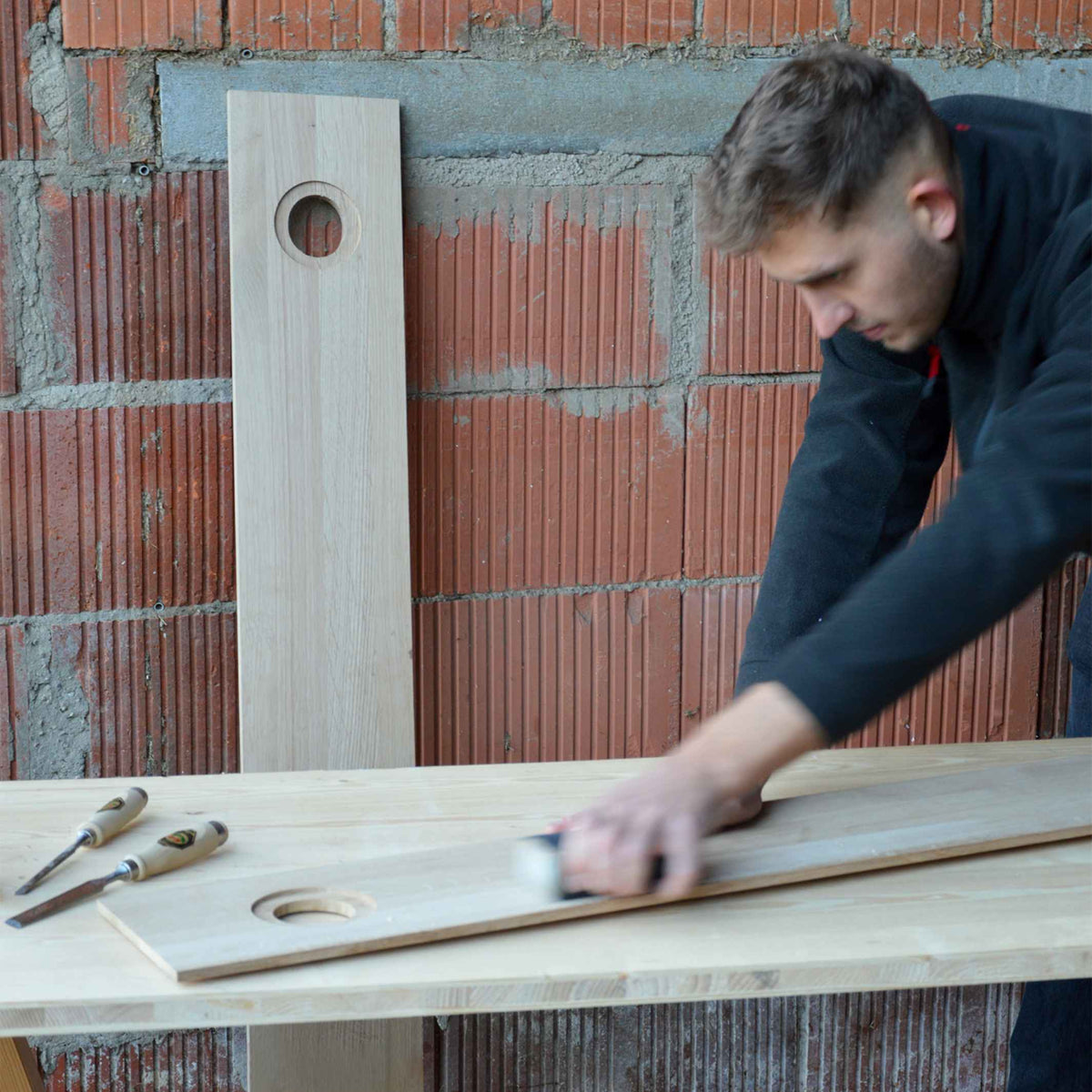 VASEBOARD M - Regal mit integrierter Vase | vaseboard