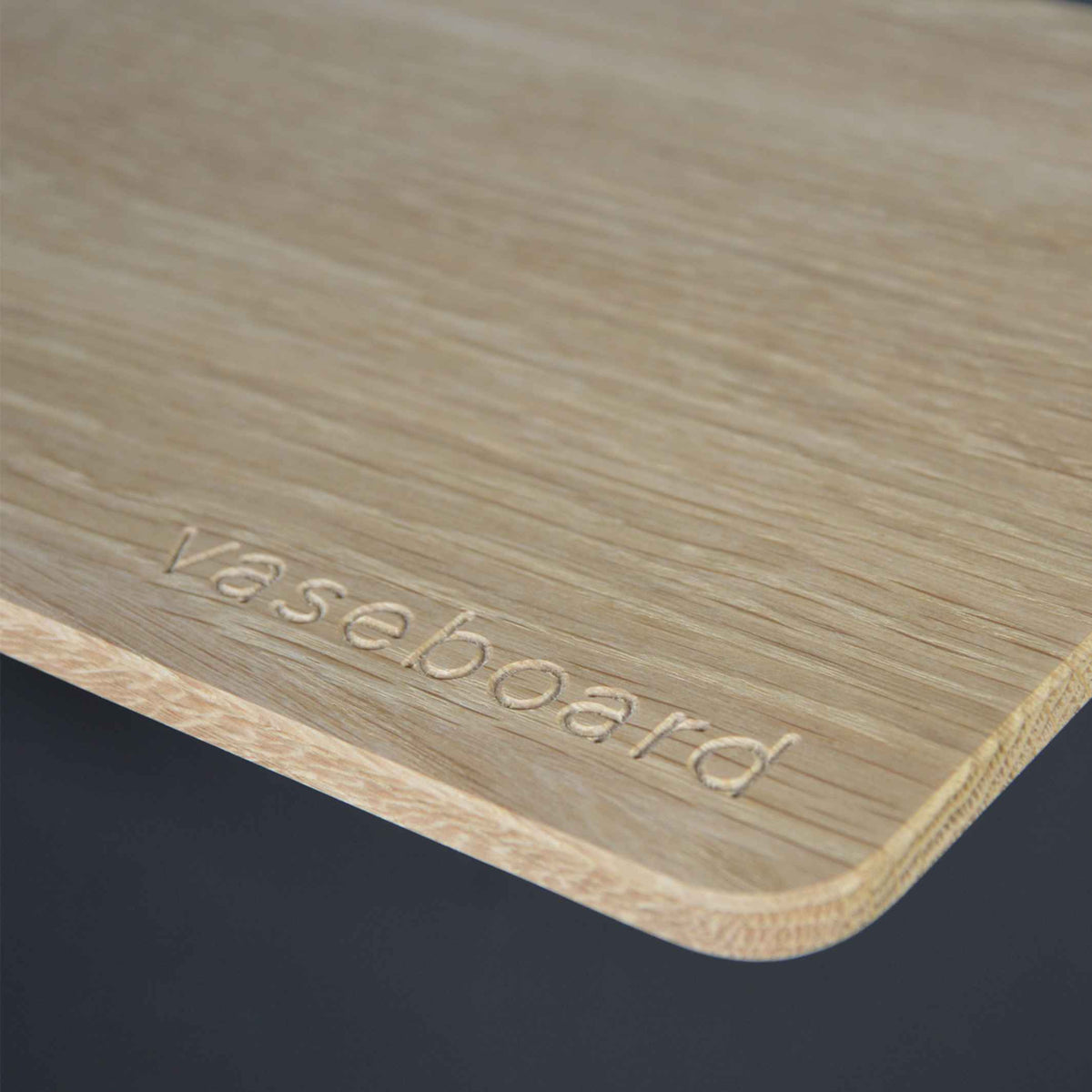 VASEBOARD M - Regal mit integrierter Vase | vaseboard