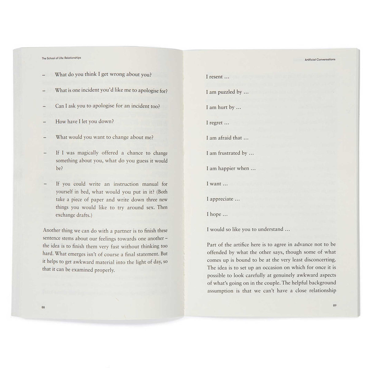 Taschenbuch Relationships – Englisch | The School of Life