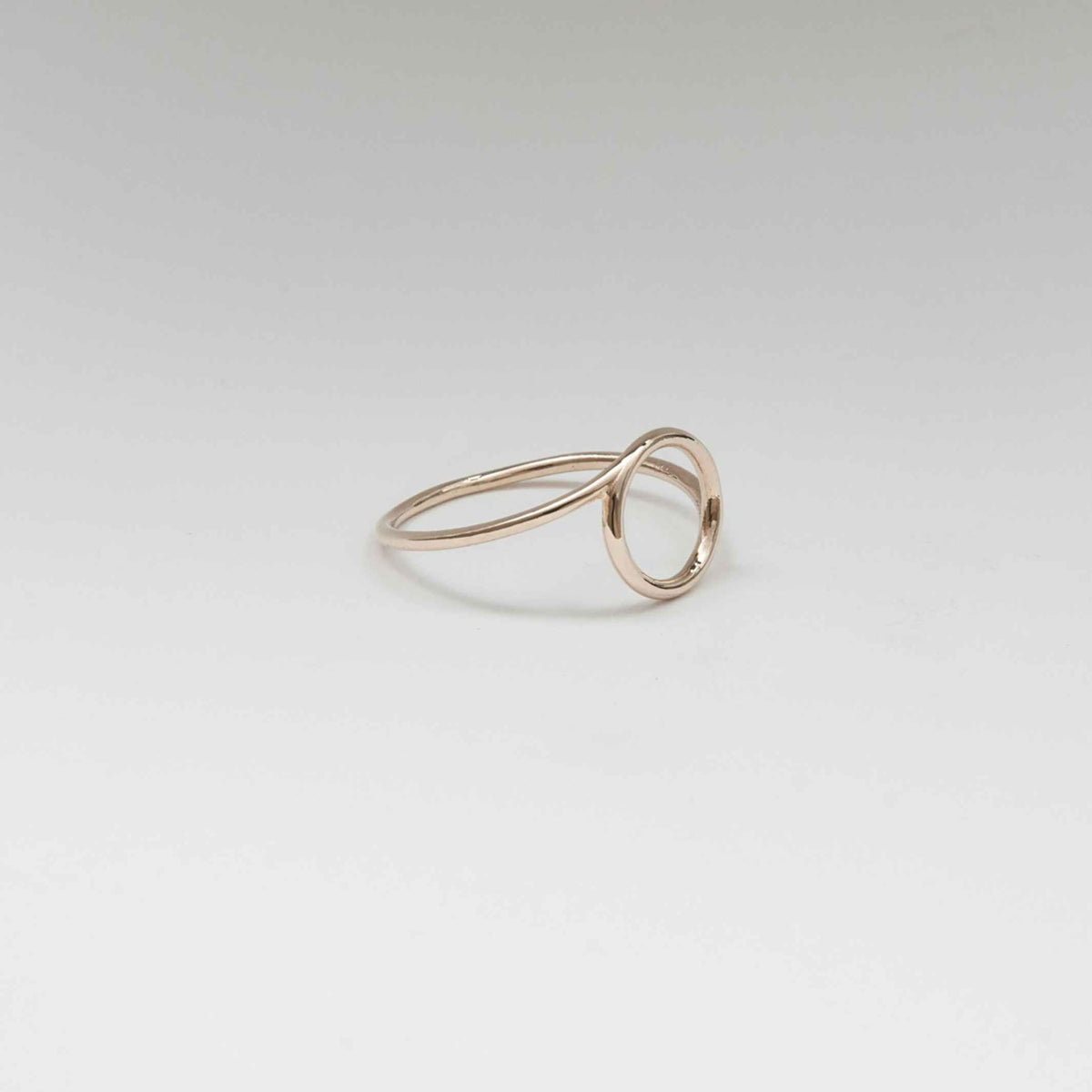 SPIRAL - hochglänzender RING - 14 Karat Gold - Gr. 50 | Jonathan Radetz