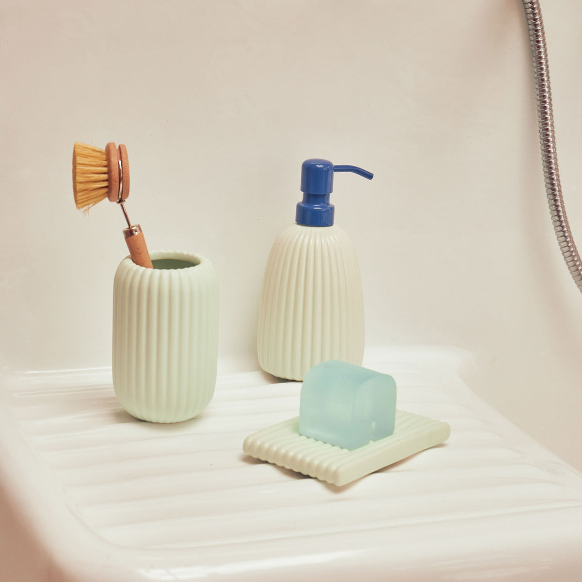 SHAPE SOAP SADDLE | türkise SEIFE | Grain | Areaware