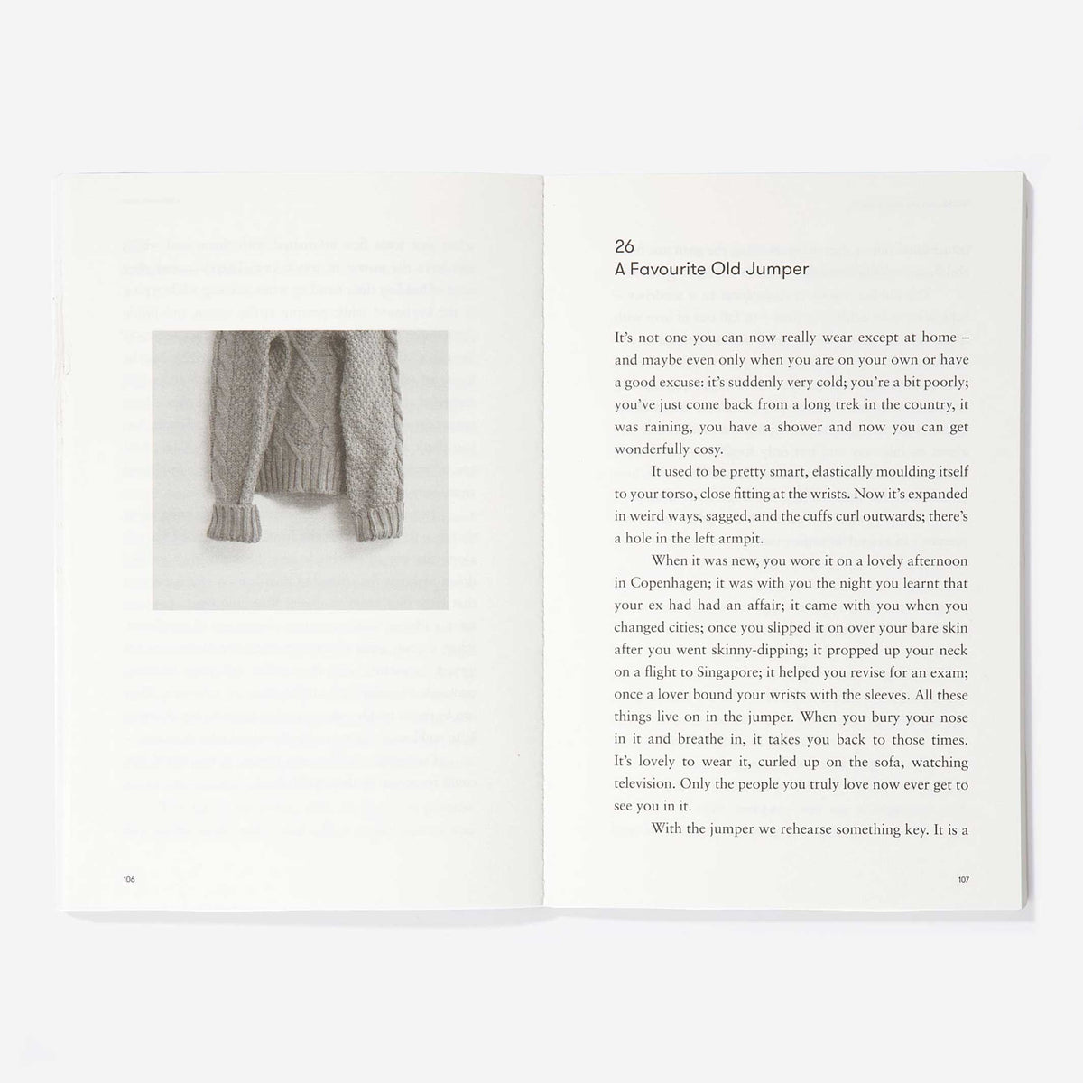 Paperback "Small Pleasures" | The School of Life
