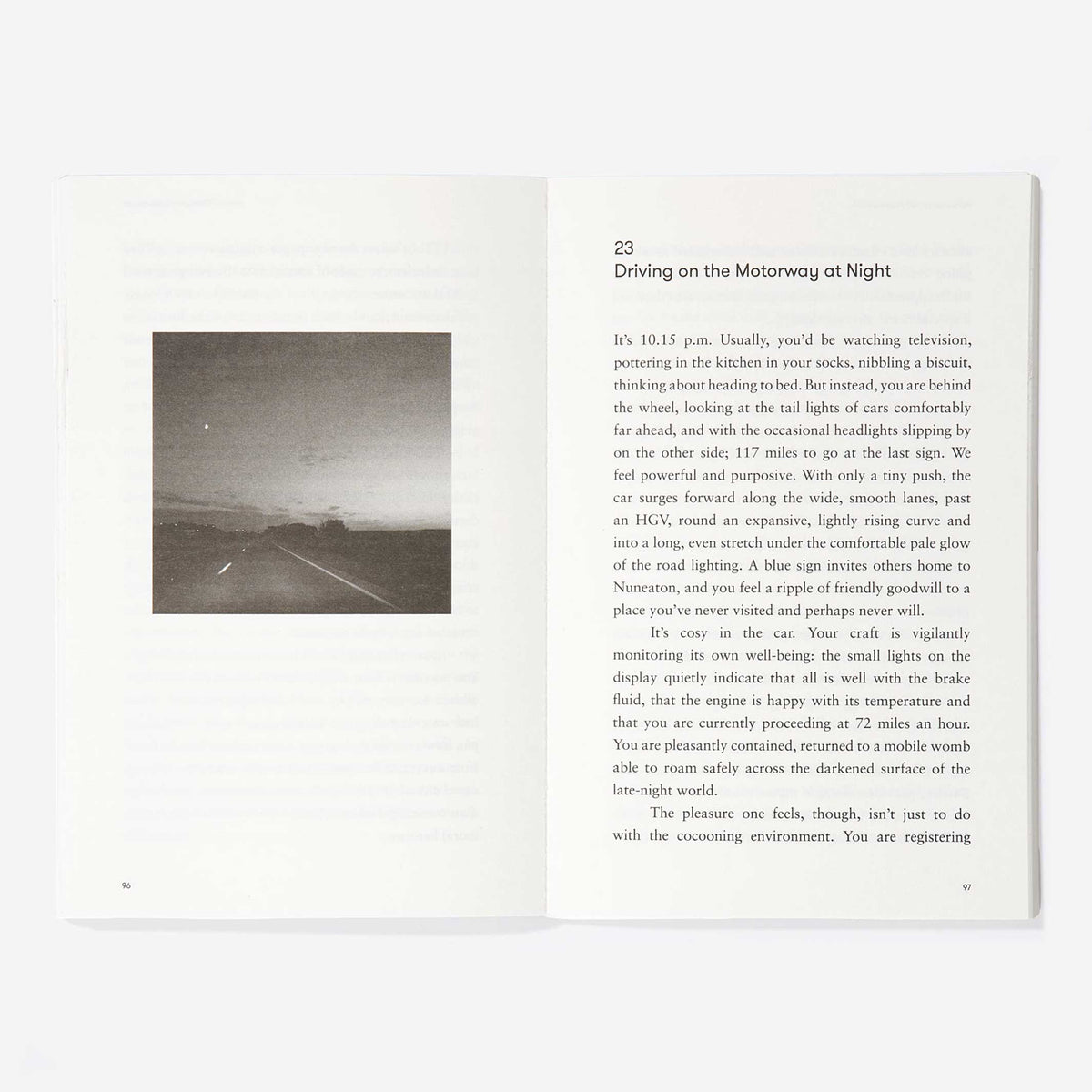 Paperback "Small Pleasures" | The School of Life
