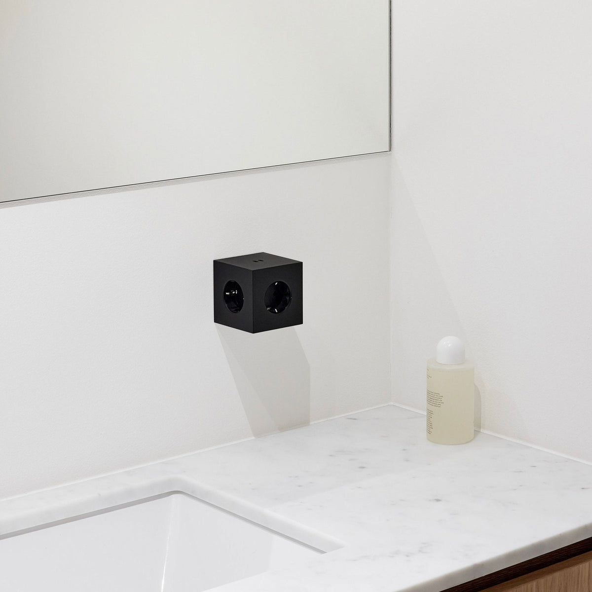 Steckdosenleiste "Square 2" – Schwarz · 3-fach · USB-C | Avolt