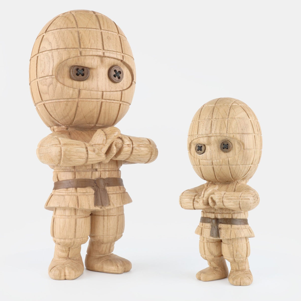 Holzfigur "Ternet Ninja" Klein – Eiche · 15 cm | boyhood