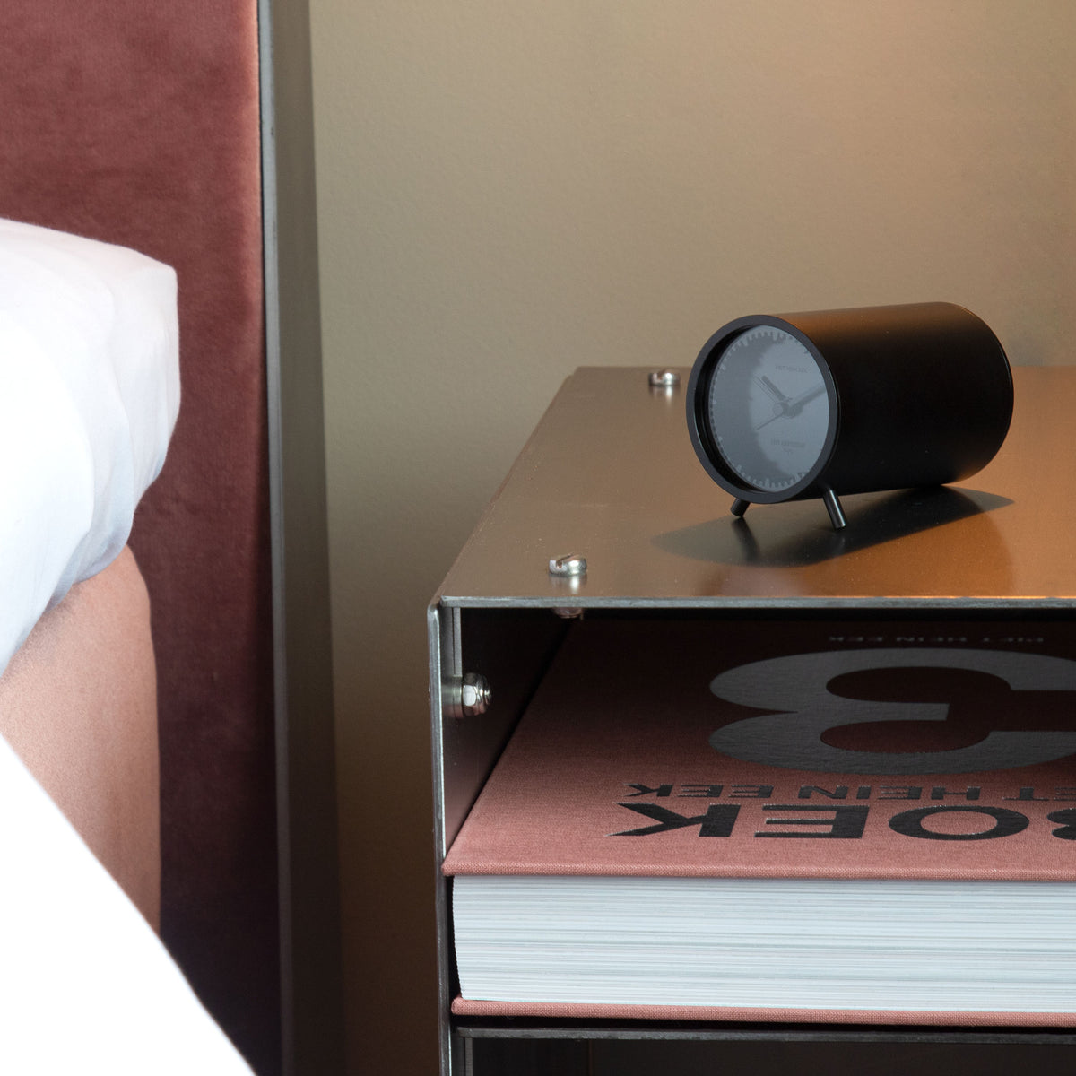 TUBE ALARM CLOCK | TISCHUHR mit Wecker | Piet Hein Eek | Leff Amsterdam