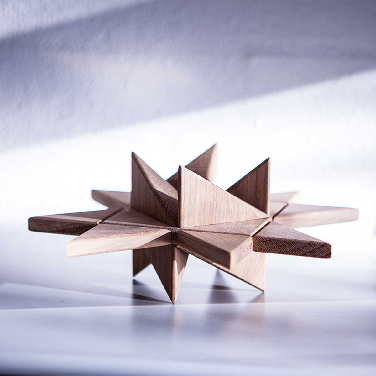 Holz-Fröbelstern – Eiche | Jakob Burgsø · boyhood