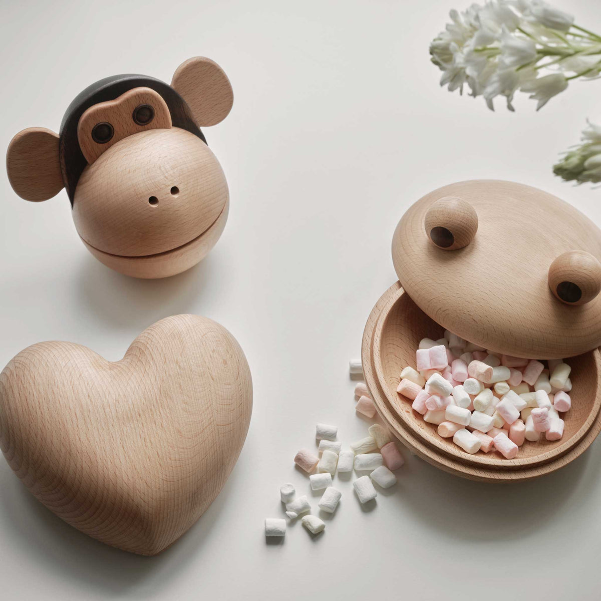 Holzdose "Heart Bowl" – Eiche | Spring Copenhagen