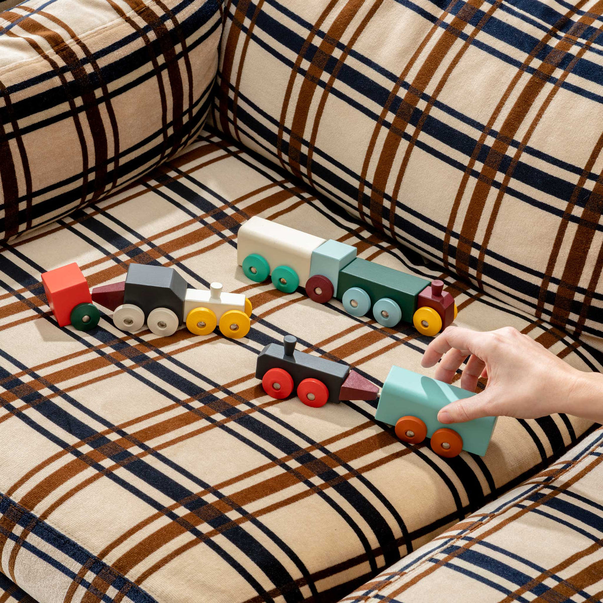 HOVERS TRAINS | Holz-SPIELZEUG-ZÜGE | Floris Hovers | Areaware