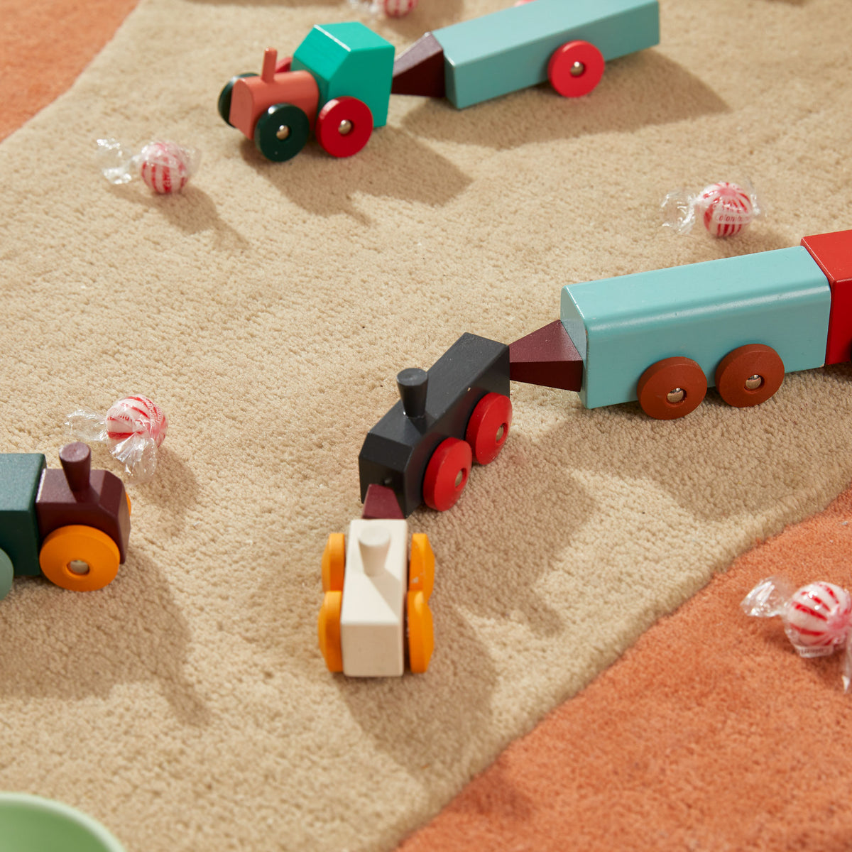 HOVERS TRAINS | Holz-SPIELZEUG-ZÜGE | Floris Hovers | Areaware
