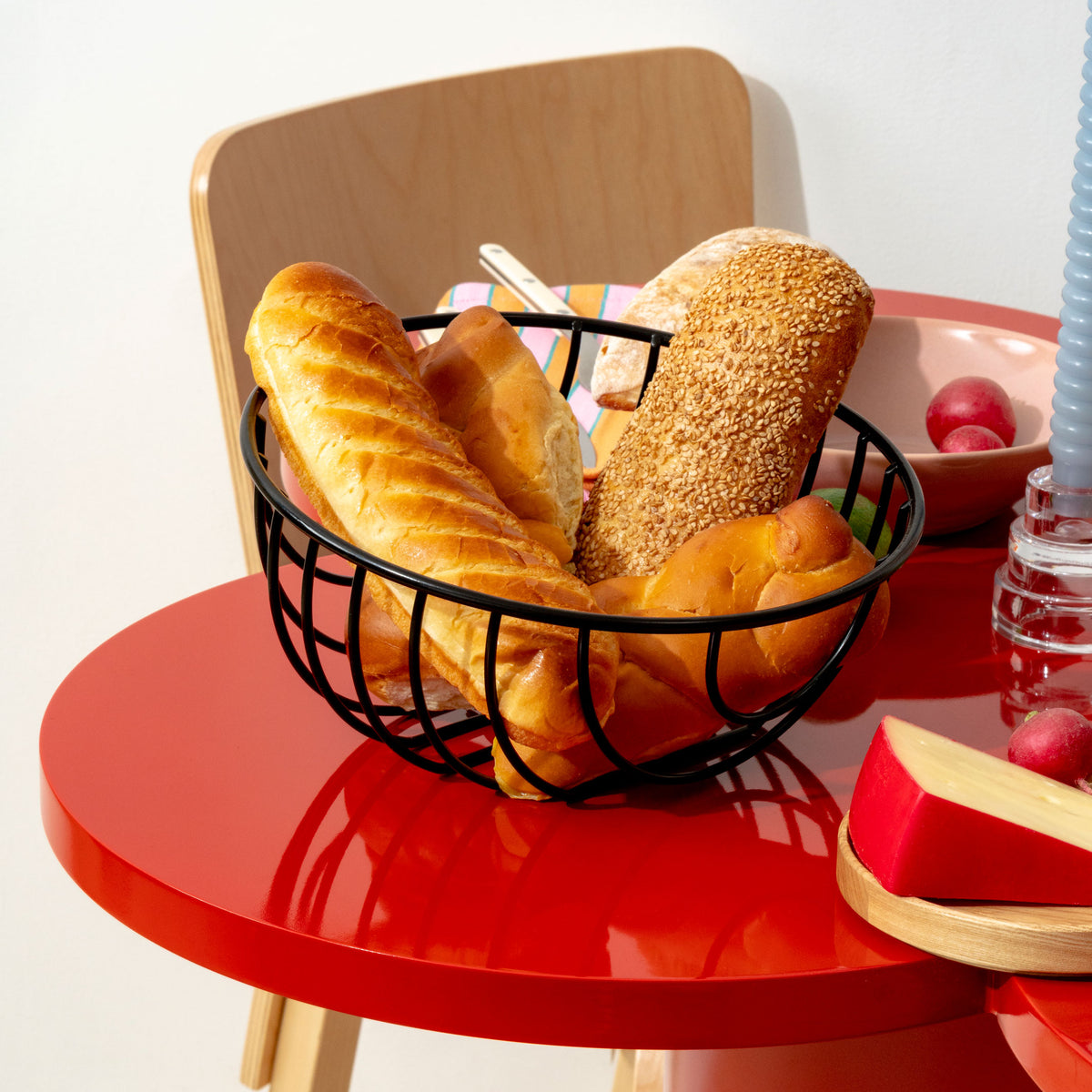 OUTLINE BASKET | Draht-OBSTKORB | Henry Julier | Areaware